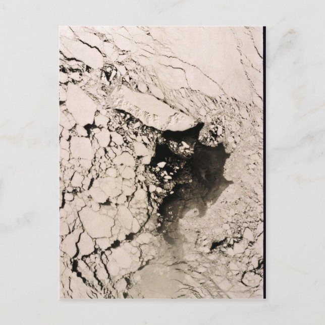 Cartão Postal Rua. Imagem por Satélite de Matthew Island, Mar de (Frente)