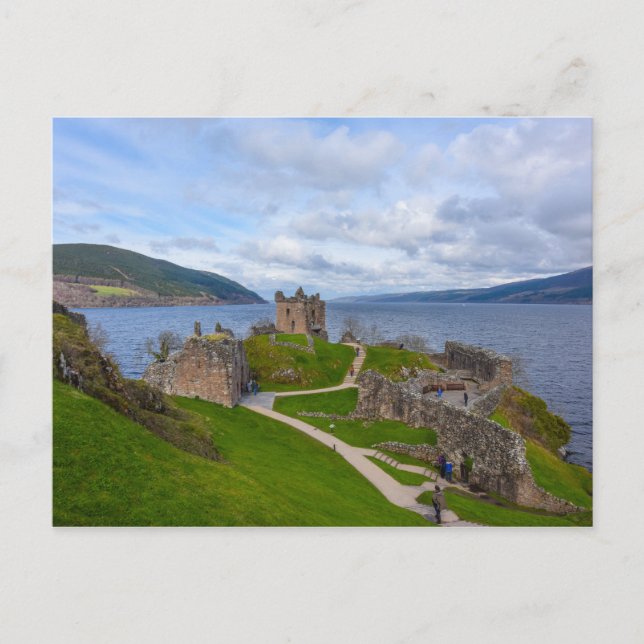 Cartão Postal Ruínas do Castelo Urquhart ao longo de Loch Ness,  (Frente)