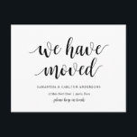 Cartão Postal Russo Moderno, Mudamos, Anúncio De Endereço<br><div class="desc">Esta moderna design nova casa rusticada,  anúncio em movimento,  mudança de postais de endereço (com o título do cartão,  Nós Nos Movemos). É a maneira perfeita de anunciar aos seus amigos e familiares que se mudaram.
#TeeshaDerrick</div>