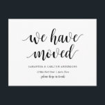 Cartão Postal Russo Moderno, Mudamos, Anúncio De Endereço<br><div class="desc">Esta moderna design nova casa rusticada,  anúncio em movimento,  mudança de postais de endereço (com o título do cartão,  Nós Nos Movemos). É a maneira perfeita de anunciar aos seus amigos e familiares que se mudaram.
#TeeshaDerrick</div>