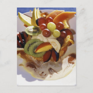 Cartão Postal Salada de frutas com sorvete.