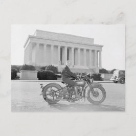 Cartão Postal Sally e Her Harley