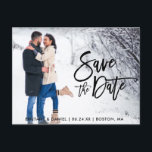 Cartão Postal Salvar O Script De Pincel Moderno De Foto Do Casal<br><div class="desc">Script de Pincel Moderno Salve O Cartão-Postal De Foto Do Casal De Noivado De Data</div>