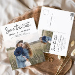 Cartão Postal Salve o Data Boho Minimalista Photo Modern<br><div class="desc">Capture a essência da sua história de amor com o nosso Cartão-postal Minimalista de Foto para Salvar o Data Boho. Este postal é uma fusão de minimalismo contemporâneo e charme boêmico, fazer a escolha perfeita para anunciar seu próximo casamento. Apresentando sua querida foto de noivado, este cartão-postal se torna uma...</div>