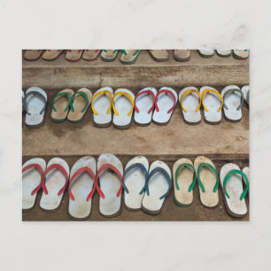 Cartão Postal Sandálias de flutuação do sacudir
