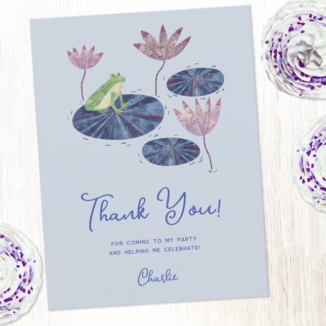 Cartão Postal Sapo de uma festa Lily Pad Obrigado (Frog themed party thank you postcard with personalized custom text)