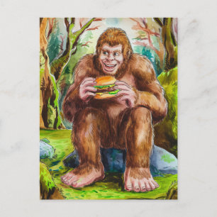 Cartão Postal Sasquatch e Cheesburger em uma Floresta de Mossy