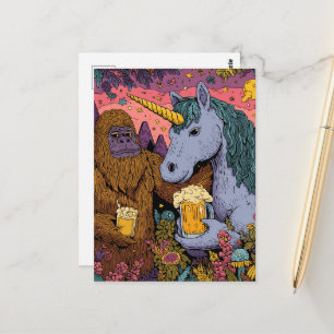 Cartão Postal Sasquatch e um Unicórnio Aproveitando Cerveja