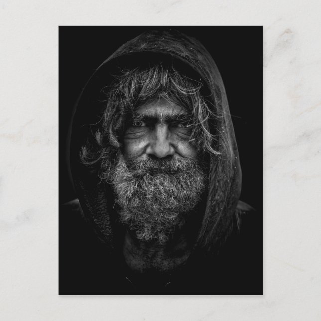 Cartão Postal Sem-abrigo e homem indefeso em preto e branco (Frente)