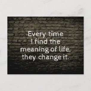 Cartão Postal Sempre que encontro o significado da piada da vida