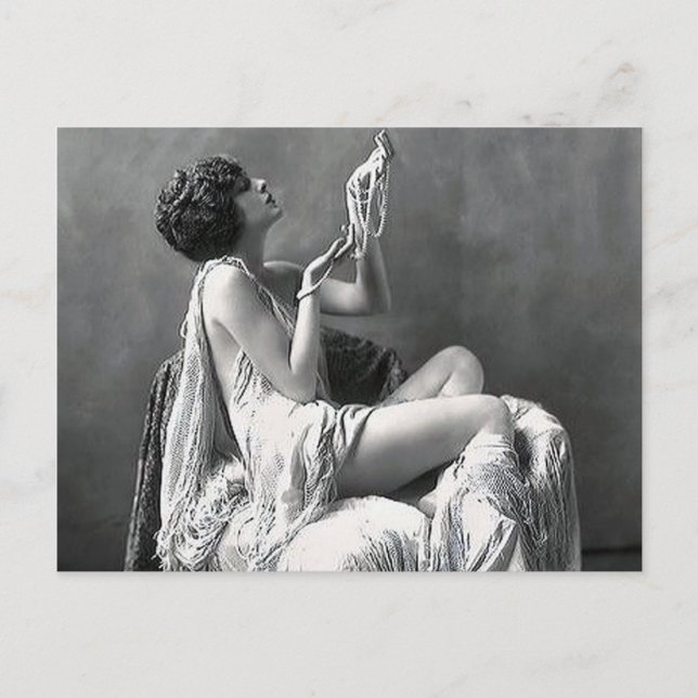 Cartão Postal Senhora com Pérolas (Frente)