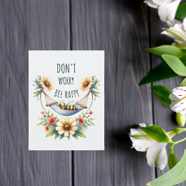 Cartão Postal Serenidade em Bloom - Bee & Daisy Harmony