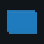 Cartão Postal Seu espaço com uma parede Eterno preta e branca<br><div class="desc">Crie uma parede de declaração com este relógio preto e branco vintage sobre um fundo azul marcante. Adotar decor minimalista com seu design retrô,  perfeito para estilos interiores clássicos e monocromáticos</div>