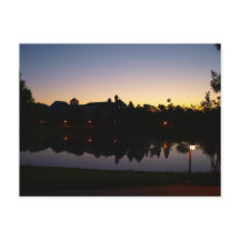 Silouette Sunrise Em Orlando, Flórida Sobre O Telh