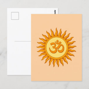 Cartão Postal Símbolo Om no Design hindu espiritual solar radian