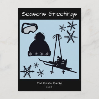 Cartão Postal Skis, hat, goggles & snowflakes holiday