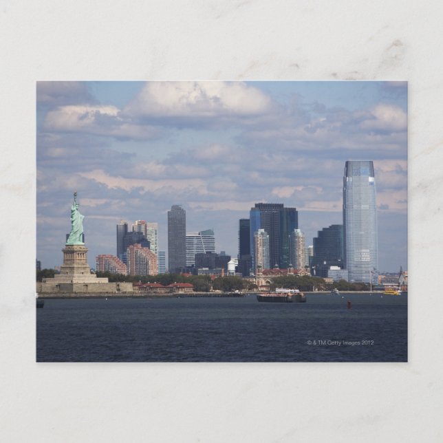 Cartão Postal Skyline com Estátua da Liberdade (Frente)