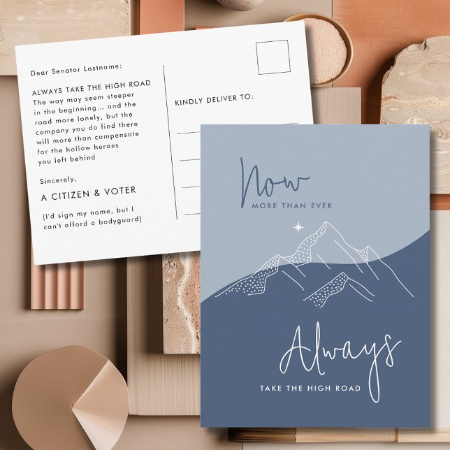 Cartão Postal Slate Blue leva a estrada alta para senadores (Slate Blue Mountains Take the High Road Motivational Quote Postcard for Senators)