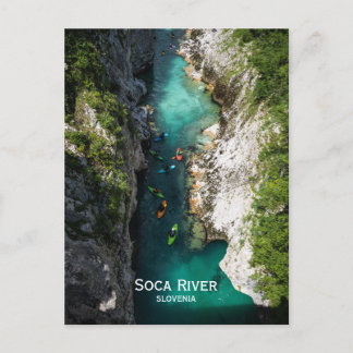 Cartão Postal Soca River em Kobarid, Eslovênia. Conto de feira a