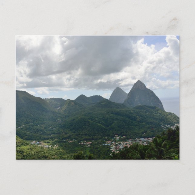 Cartão Postal Soufriere e a Rua Pitões Lucia (Frente)