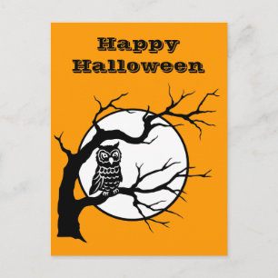 Cartão Postal Spooky Owl na árvore