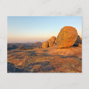 Cartão Postal Sunrise sobre Colinas Matobo