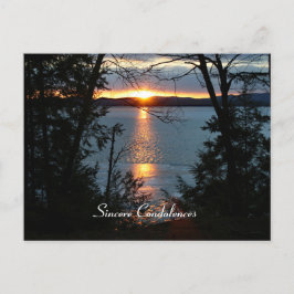 Cartão postal Sunset sobre Forest Lake
