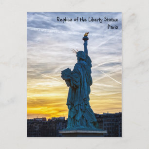 Cartão Postal Sunset sobre Réplica da Estátua da Liberdade em 