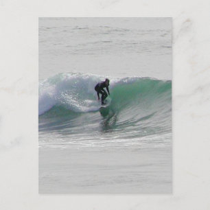 Cartão Postal Surfistas de Ondas do Oceano