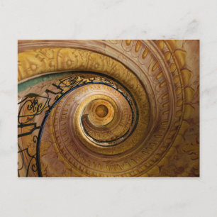 Cartão Postal Swirl Staircase Pattern