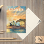 Cartão Postal Sydney Austrália Viagem Art Vintage<br><div class="desc">Sydney retro vetor viagem design. Sydney,  capital de Nova Gales do Sul e uma das maiores cidades da Austrália,  é mais conhecida pela sua Harbourfront Sydney Opera House,  com um design distinto tipo vela.</div>