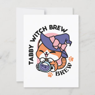 Cartão Postal Tabby Witch Brew – Design de Gato Fofo de Hallowee
