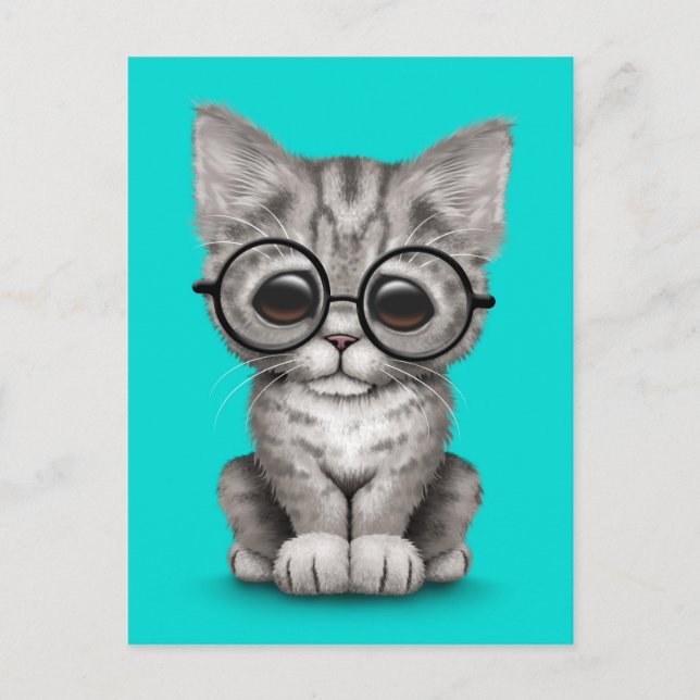 Cartão Postal Tabuleiro de Cinzas bonitas de Kitten com óculos a (Frente)