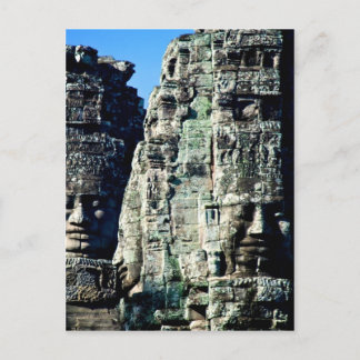 Cartão Postal Templo de Bayon em Angkor no Camboja dois rostos