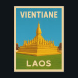 Cartão Postal Templo de Ouro de Vientiane Laos, Viagens vintage<br><div class="desc">Entre no coração do Laos com este cartão postal inspirado no viagem,  realçando o Templo do Ouro de Vientiane. Infundada com vibrações nostálgicas e charme de safra,  esta peça é Ideal para amantes da cultura,  da história e da aventura do eterno.</div>