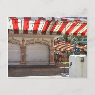Cartão Postal Templo hindu, dentro do pátio