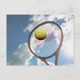 Cartão Postal Tênis Racket e Ball no Cartão-Postal de Ar