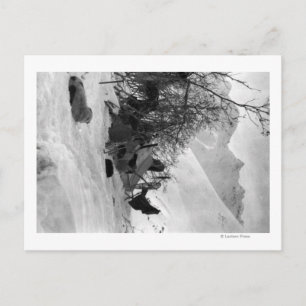 Cartão Postal Tensão e pertences do Explorer no local do acampam