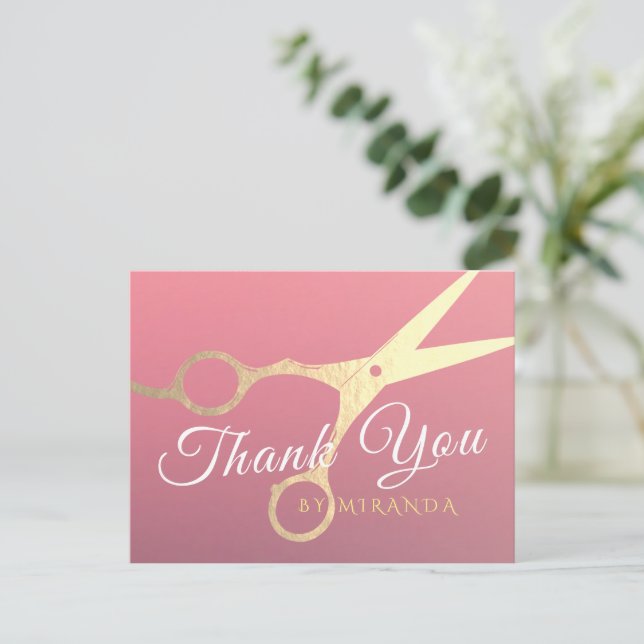 Cartão Postal Tesoura Rosa Moderno Dourada de Cabeleireiro Maqui (Em pé/Frente)