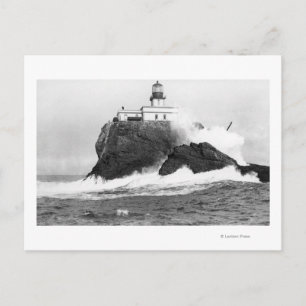 Cartão Postal Tillamook, Oregon Lighthouse Perto da Costa, OU