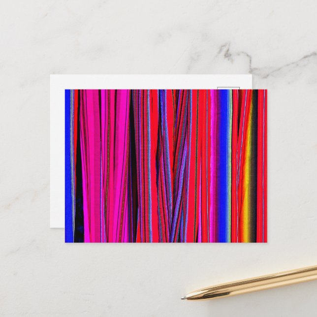 Cartão Postal Tissus guatémaltèques: trésor de Chichicastenango (Frente/Verso In Situ)