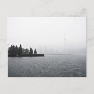 Cartão Postal Toronto Harbor Skyline na Chuva