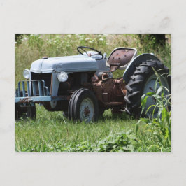 Cartão Postal Trator num Campo