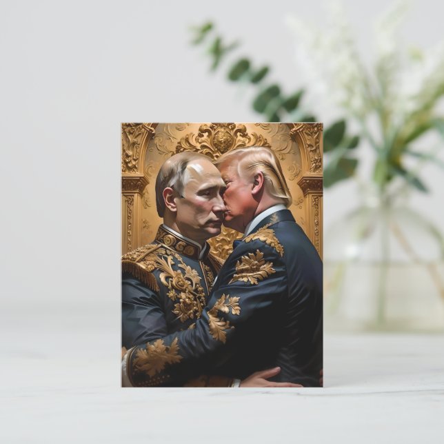 Cartão Postal Trump e Putin Embrace (Em pé/Frente)