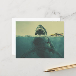 Cartão Postal Tubarão e Barco Surreal