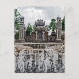 Cartão Postal Túmulo em Hue Graveyard, Vietnã