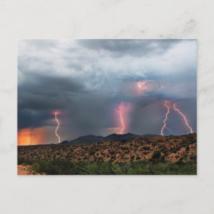 Cartão Postal Um ataque triplo.