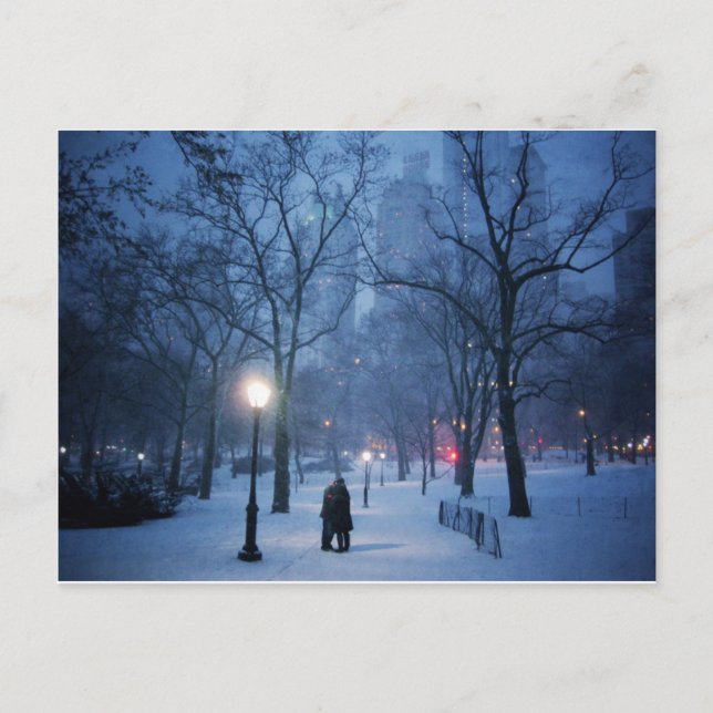 Cartão Postal Um Beijo Quente Numa Noite Fria (Frente)