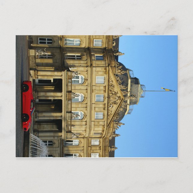 Cartão Postal Um luxo vermelho carro desportivo de Maranello (Frente)