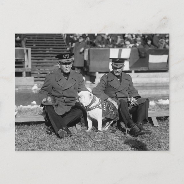 Cartão Postal Um Pouco Mais Baixo Por Favor, 1920 (Frente)